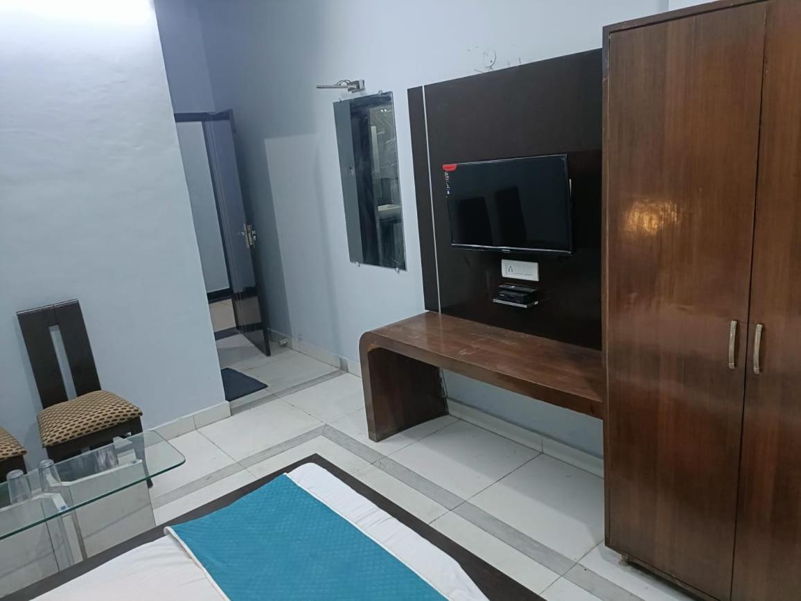 Hotel Krishna Residency Mahoba Eksteriør billede